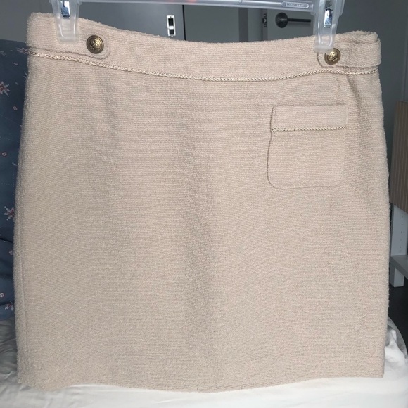 Boucle mini skirt, size M - Picture 1 of 9